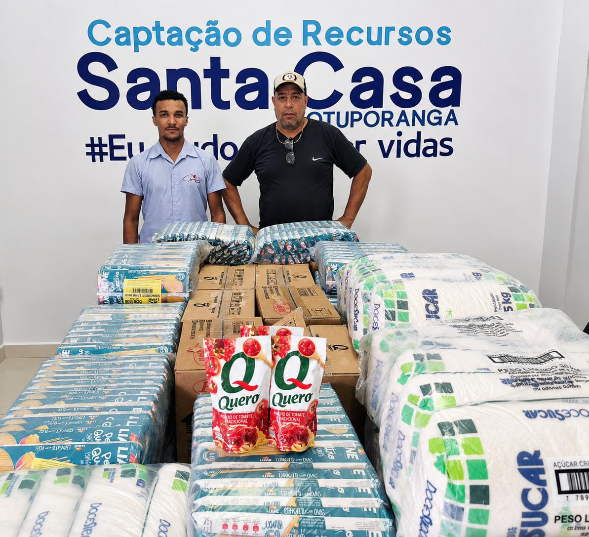 Santa Casa de Votuporanga recebe doação de alimentos da Cajuella Móveis