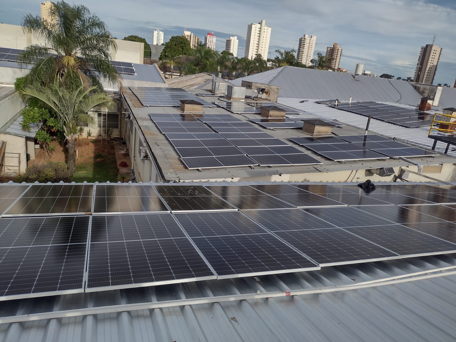 Santa Casa instala usina fotovoltaica para ajudar a economizar energia