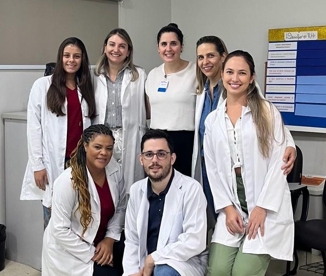 Educação - Professores da Escola Orlando Bueno da Silva participam