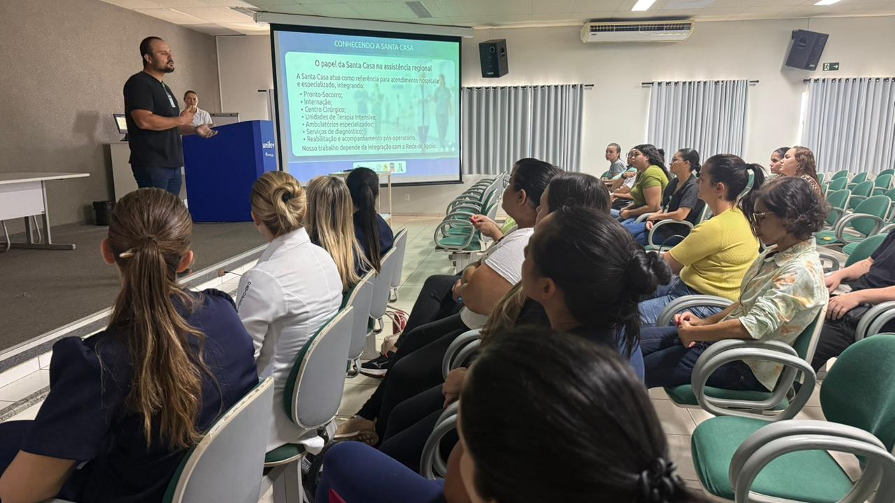 Cuidado integrado: Santa Casa de Votuporanga reúne equipes de saúde para ação de matriciamento nos Ambulatórios