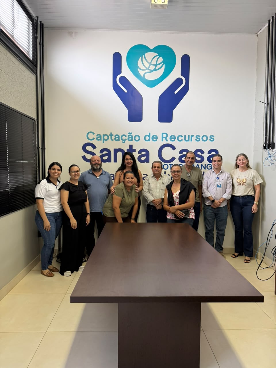 Leilão de Álvares Florence arrecada R$84.588 para Santa Casa de Votuporanga