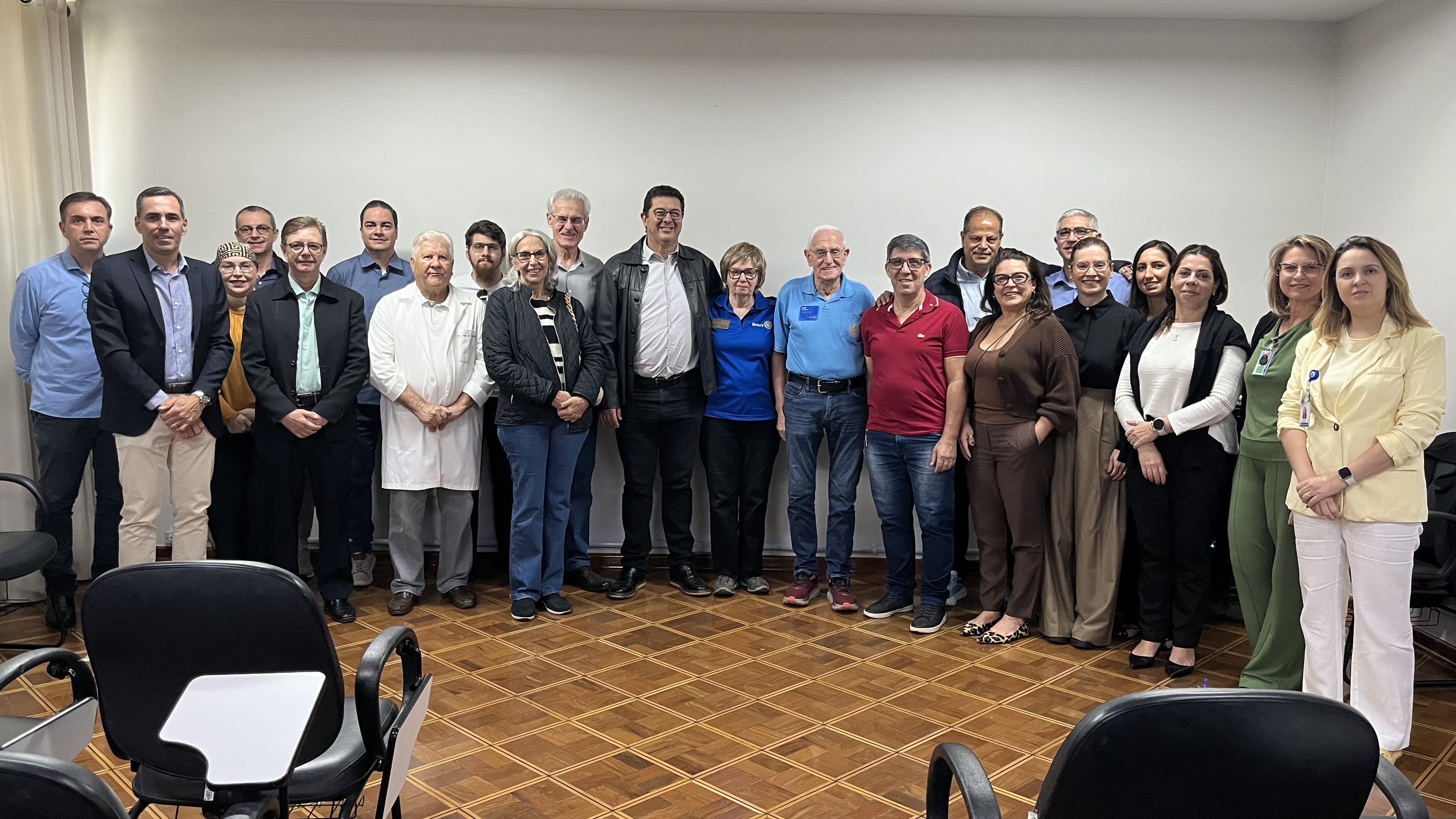 Santa Casa de Votuporanga recebe visita internacional do Rotary em busca de novo equipamento